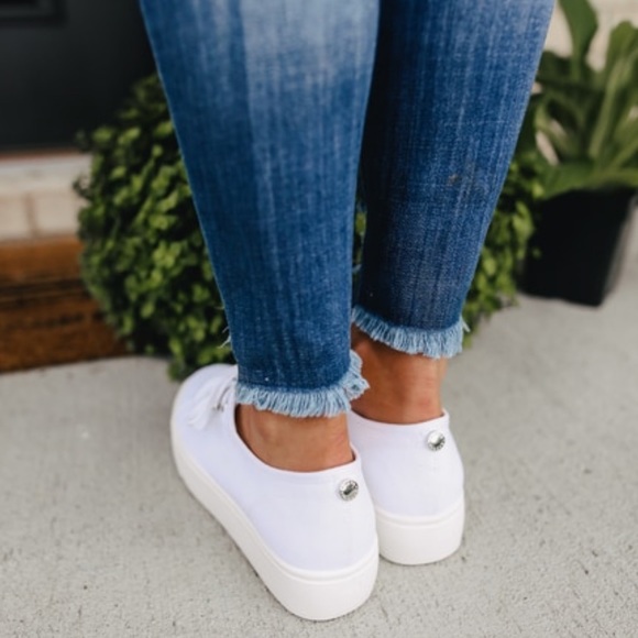 NWT Steve Madden Mayra Platform Sneaker - Picture 5 of 11